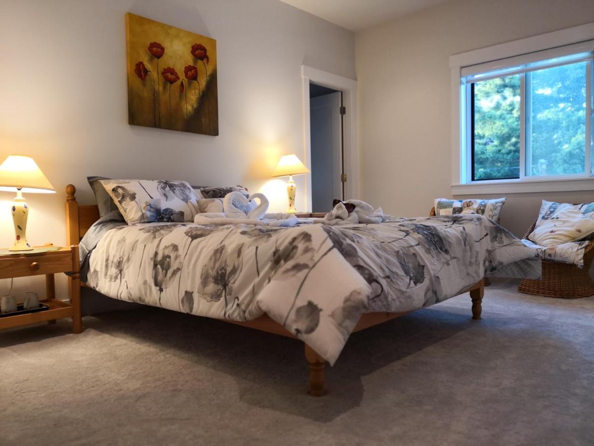 Delovely B&B White Rock Exteriör bild